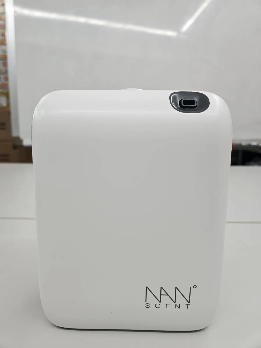 NANO-20V 전자 디퓨저 제품컷 이전 단독 촬영